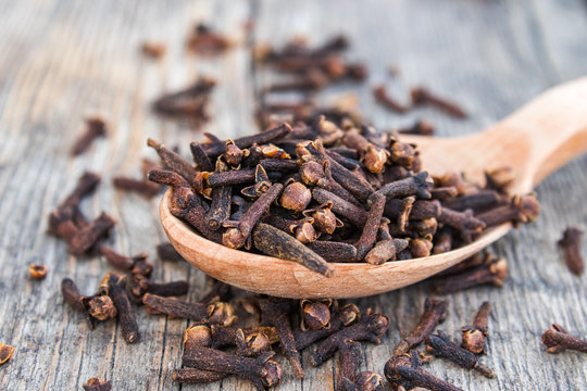 Cloves