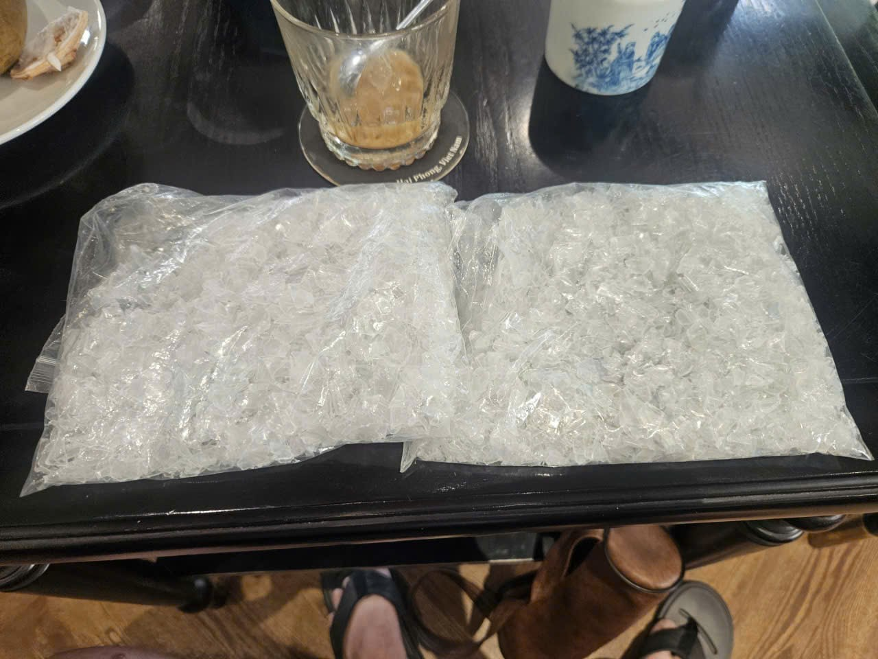 Hotwashed PET Flakes