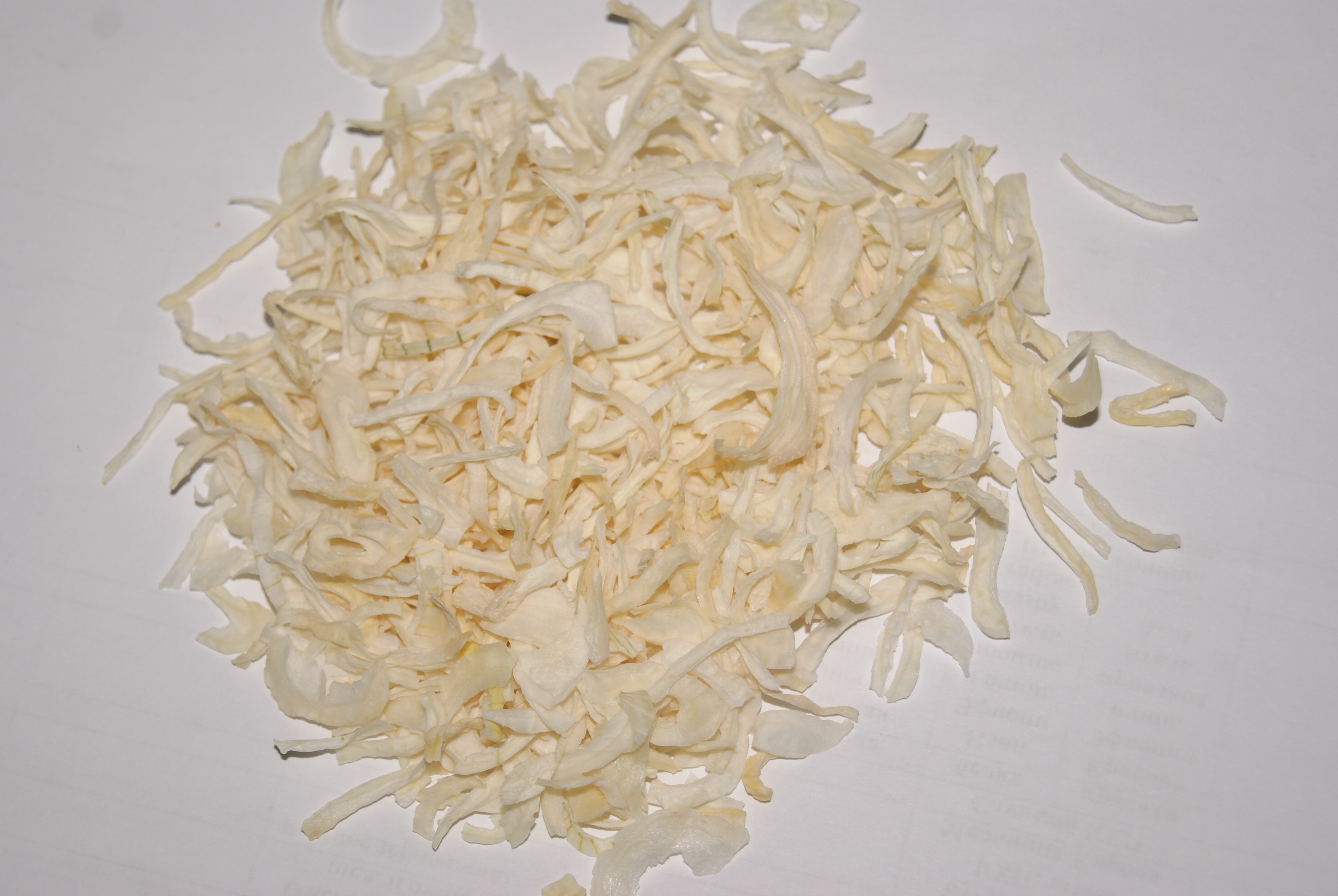 Dehydrated White Onion Flakes (Kibbled)